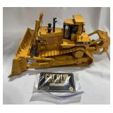 Caterpillar D11R 1:24 Scale Model Tractor