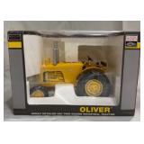 1:16 Die-Cast Oliver 880 Twin Engine Tractor