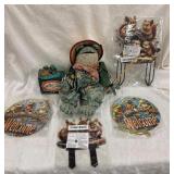 Outdoor Figurines & Signs