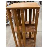Oak-Swivel Stand