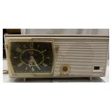 RCA Victor Clock Radio
