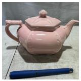 1930s Hulll Starfish Teapot