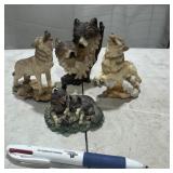 Wolf Figurines