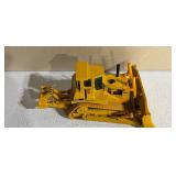 Die-Cast Caterpillar D5M LGP Bulldozer Model