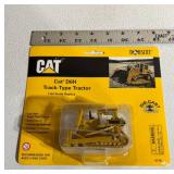 Cat D6H Track-Type Tractor 1:64 Scale Model