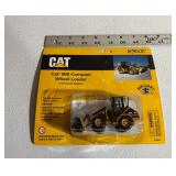Cat 906 Compact Wheel Loader 1:50 Scale Model