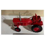 Ertl Farmall Model H Red Tractor Diecast