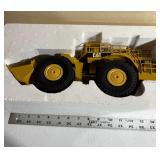 Caterpillar 994 Wheel Loader Model