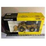 Cat 918F Wheel Loader Scale Model in Original Box