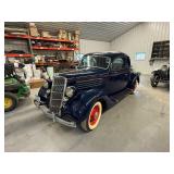 1935 Ford 5-Window Deluxe Coupe