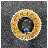 Gold Filigree Brooch