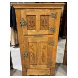 Oak Belding's Ice Box