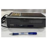 York AM/FM Clock Radio