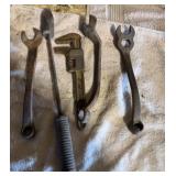 Ford-Branded Tools
