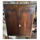 Wooden Wardrobe Cabinet
