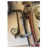 Pipe Tools with Pressure Gauge