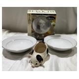 Gibson Bowl Set & Pig Creamer