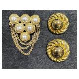 Gold Tone Brooch & Earrings