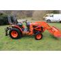 Kubota B2920 Tractor with attachments