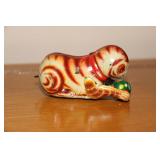 Tin litho wind up cat with ball (works - with key)