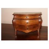 Italian Bombe style jewelry chest/box  14.25 X