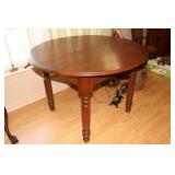 Round dining table - 39 inch diameter