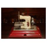 Straco Sew O Matic Senior childs srewing machine