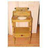 American Sheraton yellow/gold washstand with