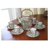 Chinese Famille Rose Medallion porcelain tea pot