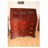 Mahogany Chippendale block front shell carved