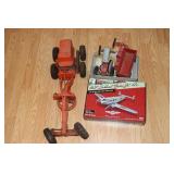 Model toys motor grader, Texaco collectible