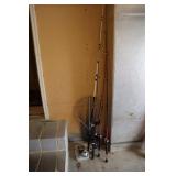 Fishing lot (5 fishing poles, net and lures)