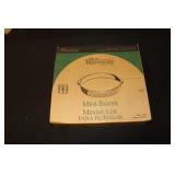 Pampered Chef New Traditions Collection mini