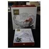 Mikasa Festive Poinsettia bowl 8.5 inches