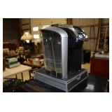 Keurig coffee maker and cup holder