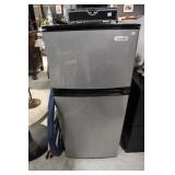 Vissani dorm refrigerator (worked when tested)