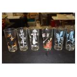 6 Warner Bros Pepsi Collectors Series glasses - 2