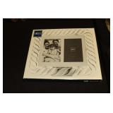 Mikasa double picture frame 4 X 6