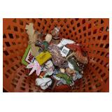 Basket lot Ganz and others ornaments