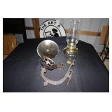 Wall mounted oil lamp holder and bracket with