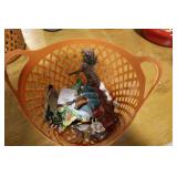 Basket lot Ganz and others ornaments