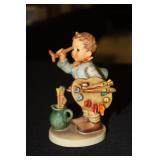 Hummel figurine titled The Artist marked 304 1955