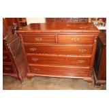 Harper Furniture Co mahogany 5 drawer dresser