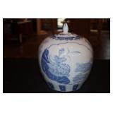 Chinese blue and white porcelain ginger jar with
