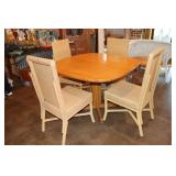 Oak dinette table (42 inch diameter) with 4