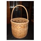 Split oak gathering style basket