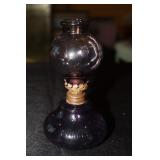 Amethyst 'Twinkle' miniature oil lamp (globe has
