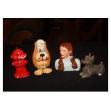 3 Collectible salt & pepper shakers - Dorothy and