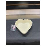 Longaberger Sweetest Heart dish