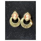 Pair of cameo earrings